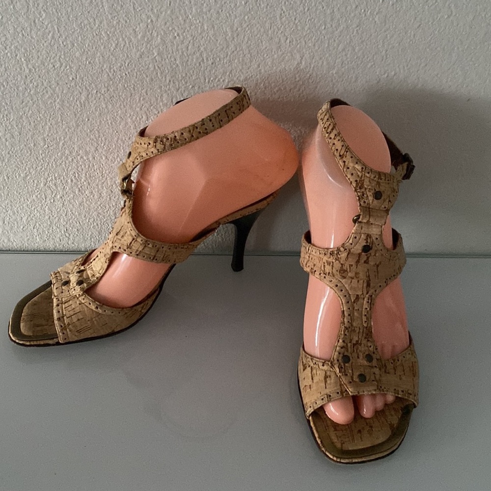 Donald J Pliner Cork Strappy Heels - Picture 2 of 8